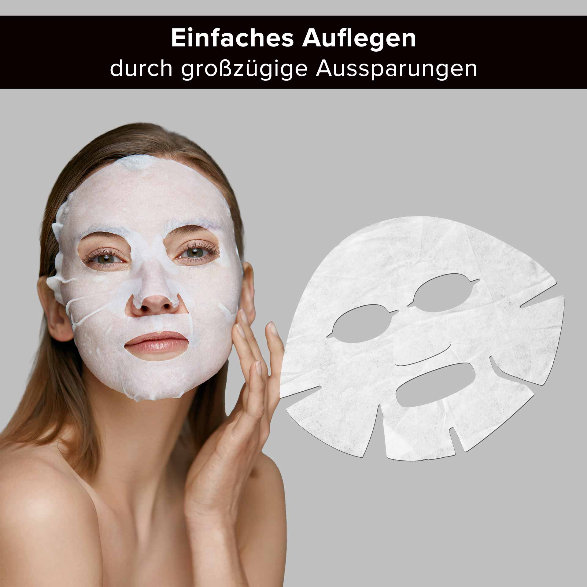 Collagen & Hyaluronic Acid Mask Masque en non-tissé avec panthénol Frau mit Gesichtsmaske aus Vlies, die die Collagen- und Hyaluronsäure-Maske von RAU Cosmetics demonstriert, mit Text "Einfaches Auflegen durch großzügige Aussparungen".